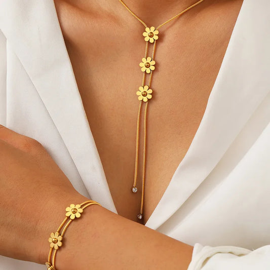 NECKLACE AND BRACELET SET