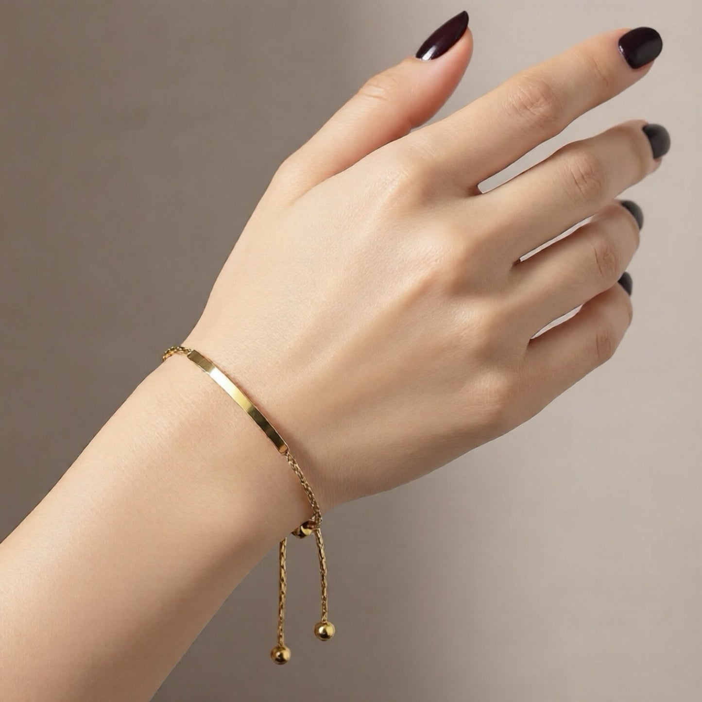 Novie Luxe 18k Gold Adjustable Plated Bar Bracelet