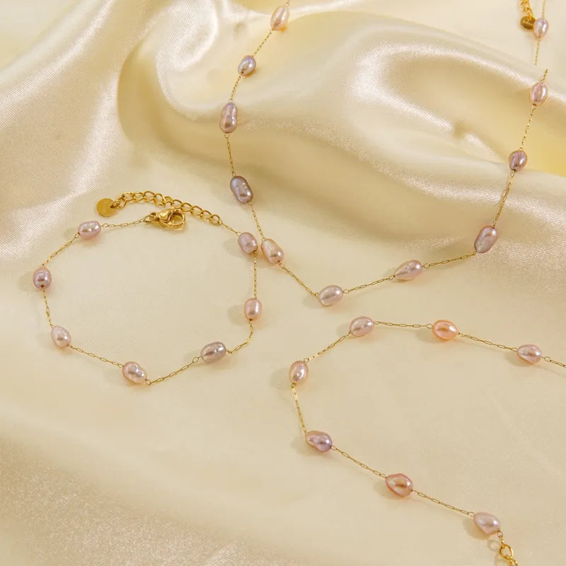 NECKLACE AND BRACELET SET