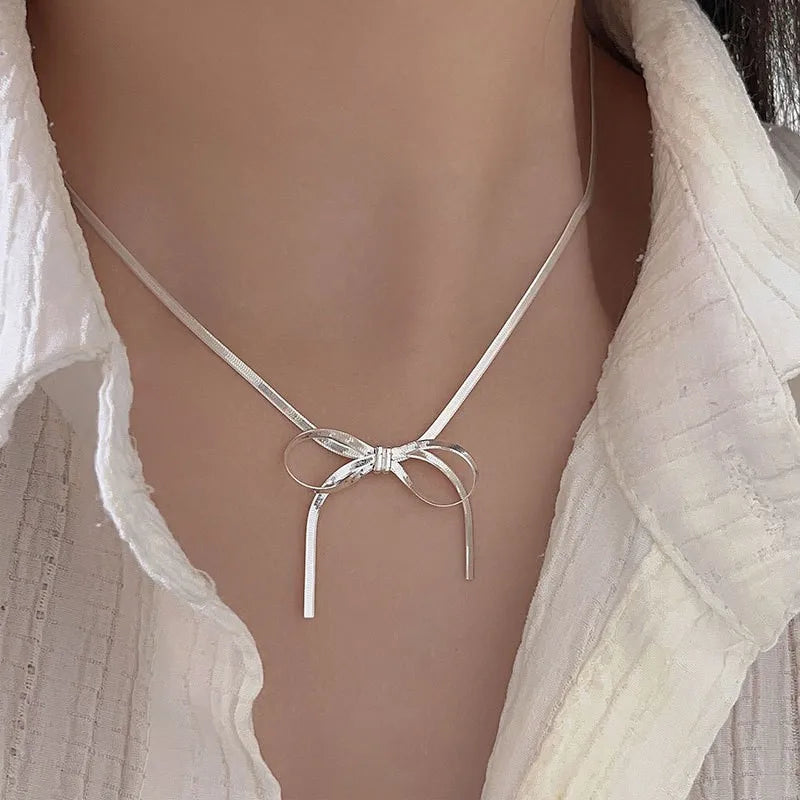 NECKLACE AND BRACELET SET