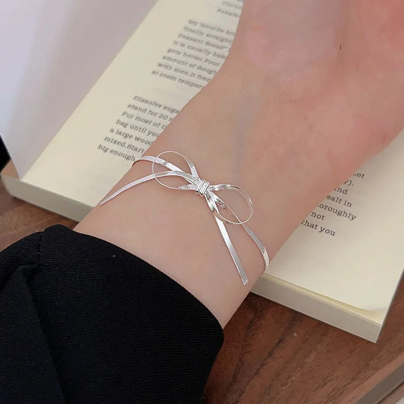 NECKLACE AND BRACELET SET