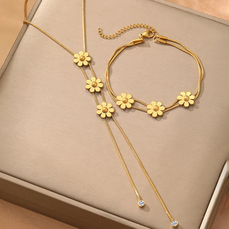 NECKLACE AND BRACELET SET