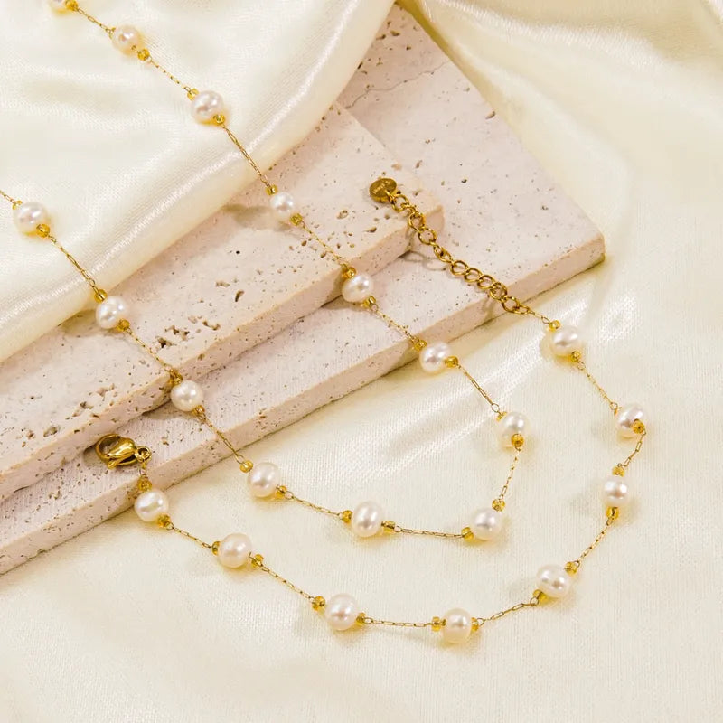 NECKLACE AND BRACELET SET